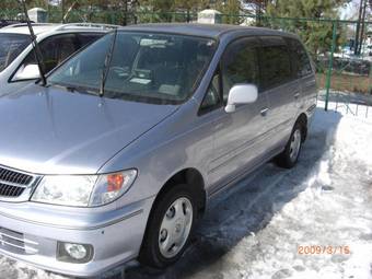 1999 Nissan Presage Pictures