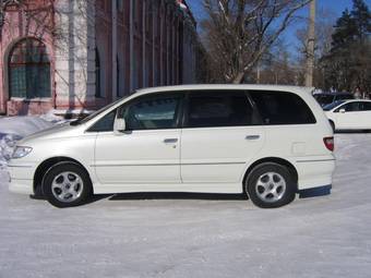 1999 Nissan Presage Pictures