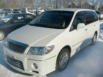 1999 Nissan Presage Pictures