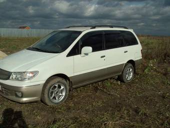 1999 Nissan Presage Photos