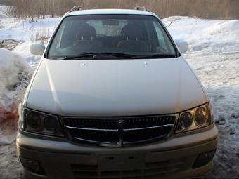 1999 Nissan Presage Photos