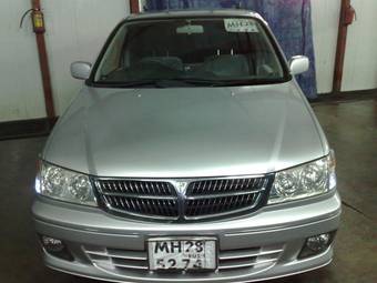 1999 Nissan Presage Pictures