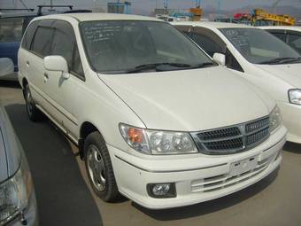 1999 Nissan Presage Pictures