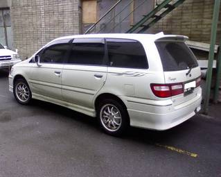 1999 Nissan Presage Photos