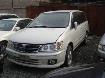 1999 Nissan Presage Photos