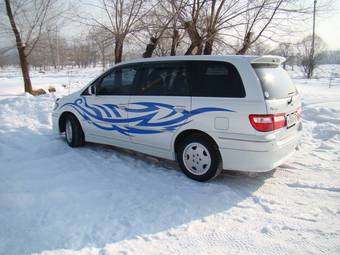 1999 Nissan Presage Pictures