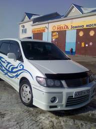 1999 Nissan Presage Photos