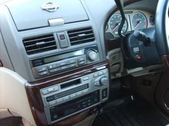 1999 Nissan Presage Photos