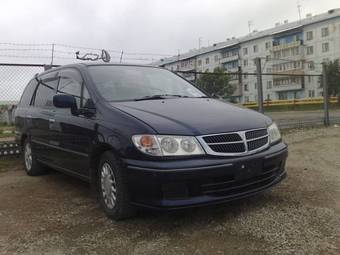 1999 Nissan Presage Photos