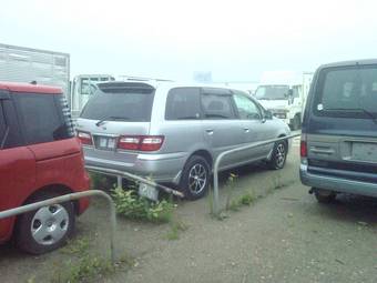 1999 Nissan Presage Photos