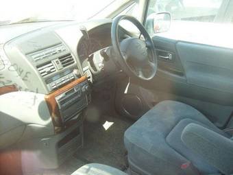 1999 Nissan Presage Pictures