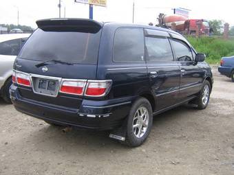 1999 Nissan Presage Pics