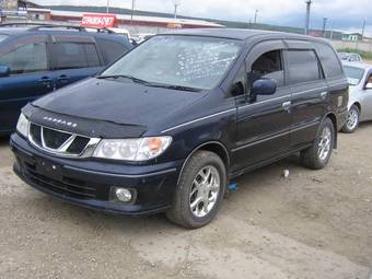 1999 Nissan Presage Photos