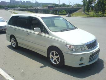 1999 Nissan Presage Photos