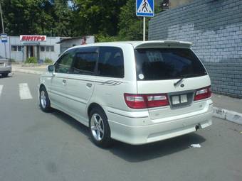 1999 Nissan Presage Pictures