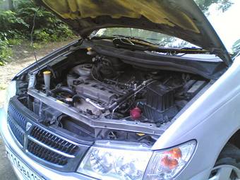 1999 Nissan Presage Photos