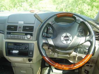 1999 Nissan Presage Pictures