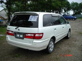 1999 Nissan Presage Photos