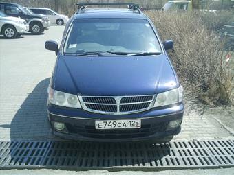 1999 Nissan Presage Pics