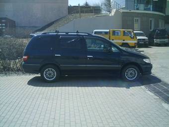 1999 Nissan Presage Pictures