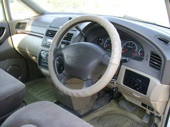 1999 Nissan Presage Photos