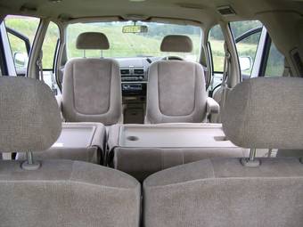 1999 Nissan Presage Pictures