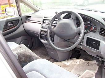 1999 Nissan Presage Pictures