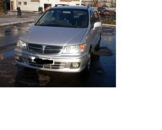 1999 Nissan Presage Pictures