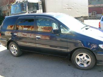 1999 Nissan Presage Photos