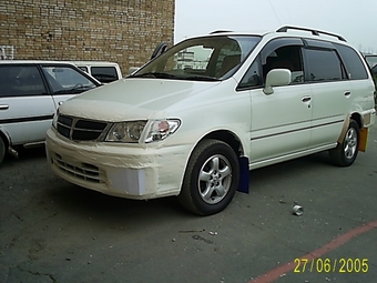 2000 Nissan Presage