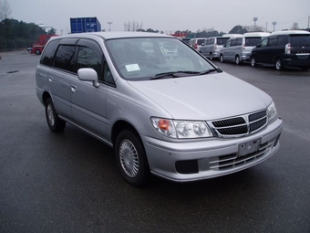 2000 Nissan Presage