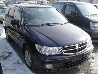 2000 Nissan Presage