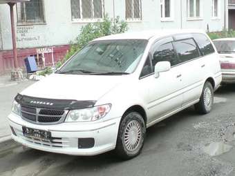 2000 Nissan Presage