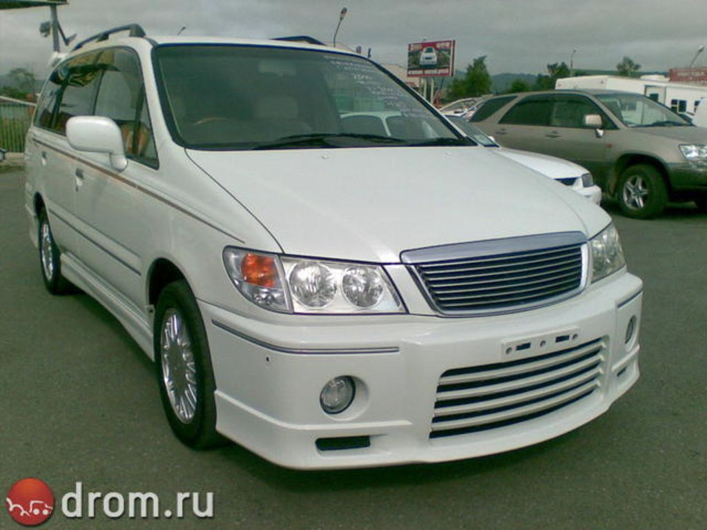2000 Nissan Presage
