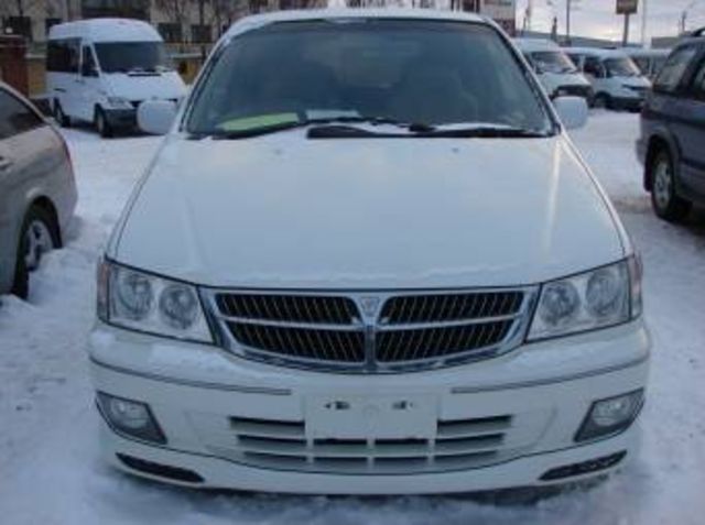 2000 Nissan Presage