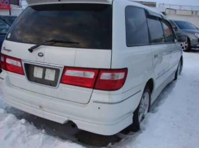 2000 Nissan Presage
