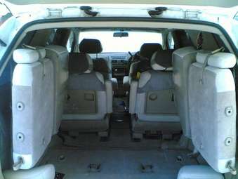 2000 Nissan Presage