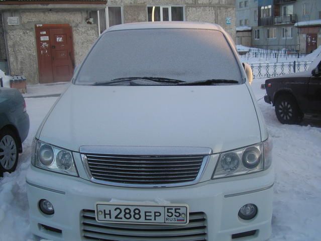 2000 Nissan Presage