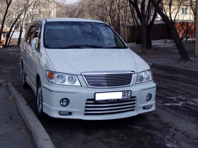 2000 Nissan Presage