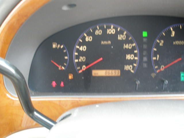 2000 Nissan Presage