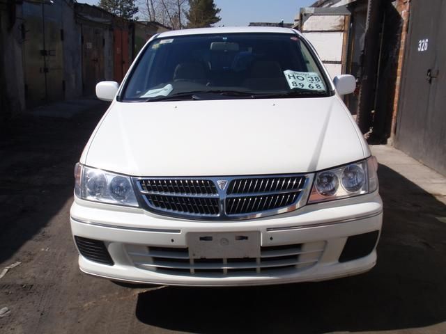 2000 Nissan Presage