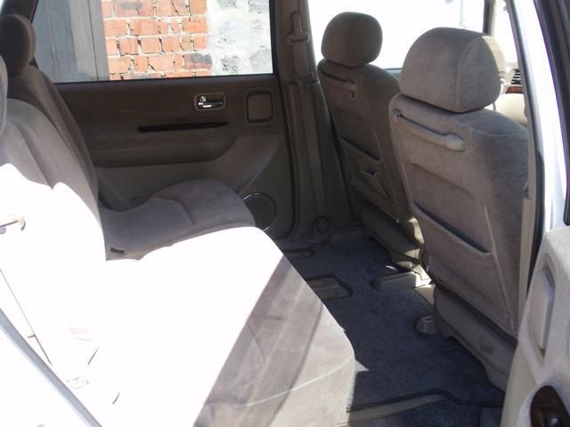 2000 Nissan Presage