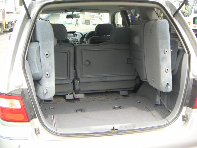 2000 Nissan Presage Photos