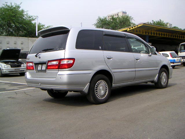 2000 Nissan Presage Photos