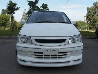 2000 Nissan Presage Photos