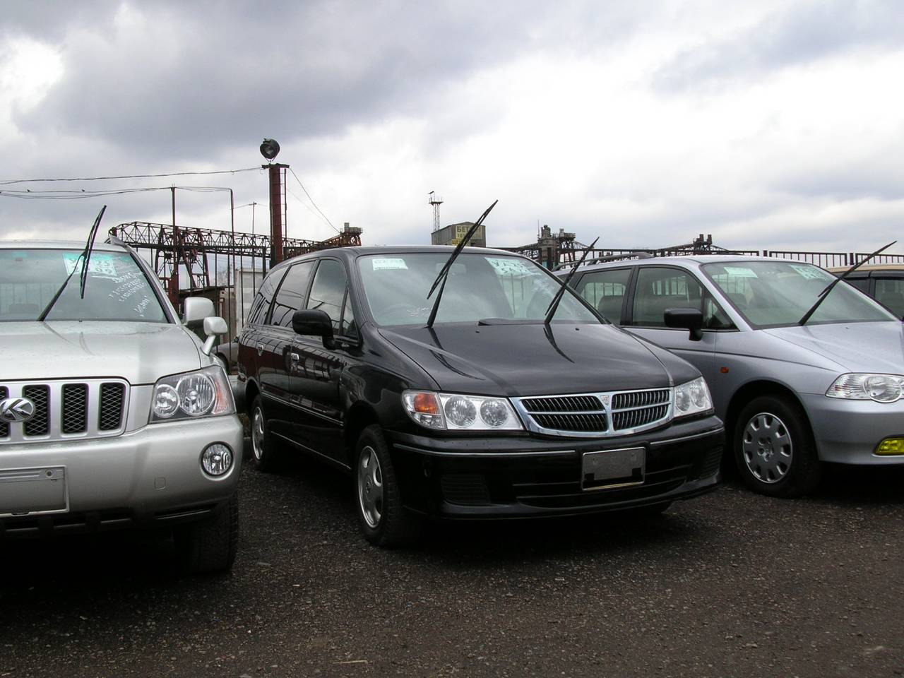 2000 Nissan Presage Pictures