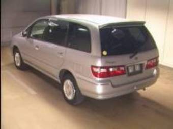 2000 Nissan Presage Pics