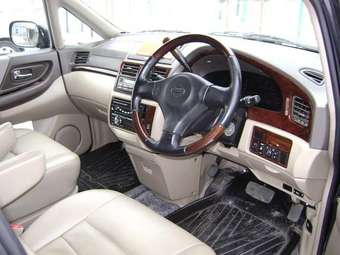 2000 Nissan Presage Pictures