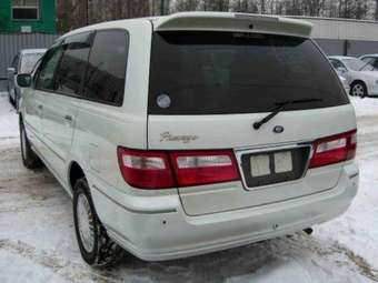2000 Nissan Presage Images