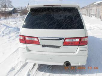 2000 Nissan Presage Photos